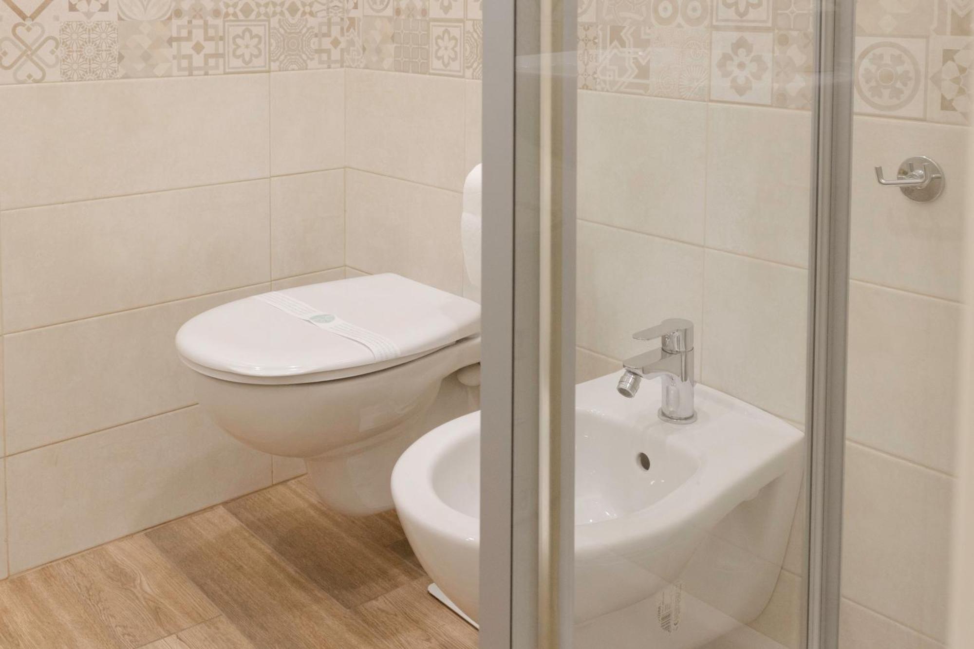 Eden Suite - Central Apartment With Balcony - Molfetta Bagian luar foto